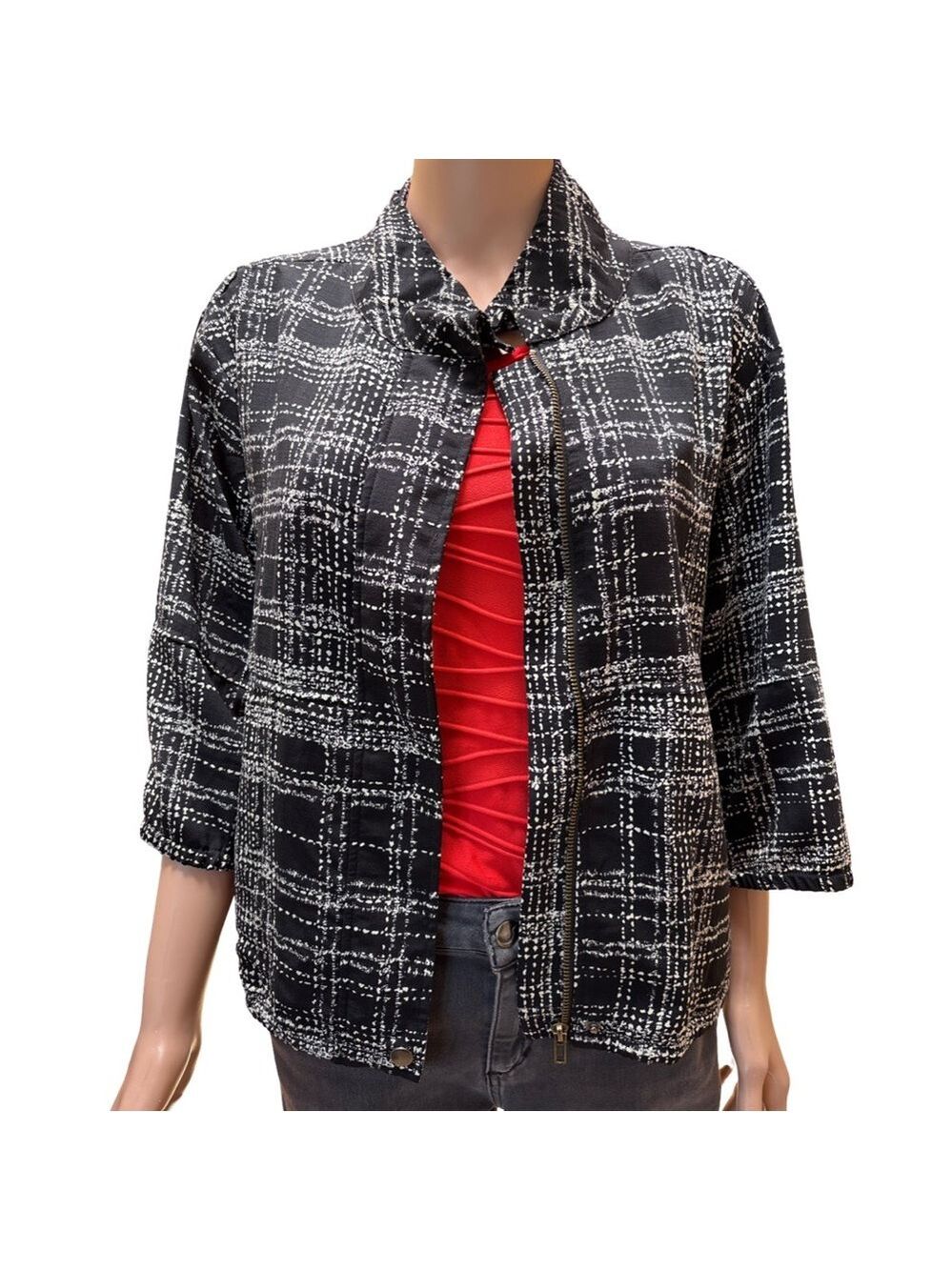 Royalty For Me Black & White Plaid 3/4 Sleeve Zipper Cropped Light Shackett NWT